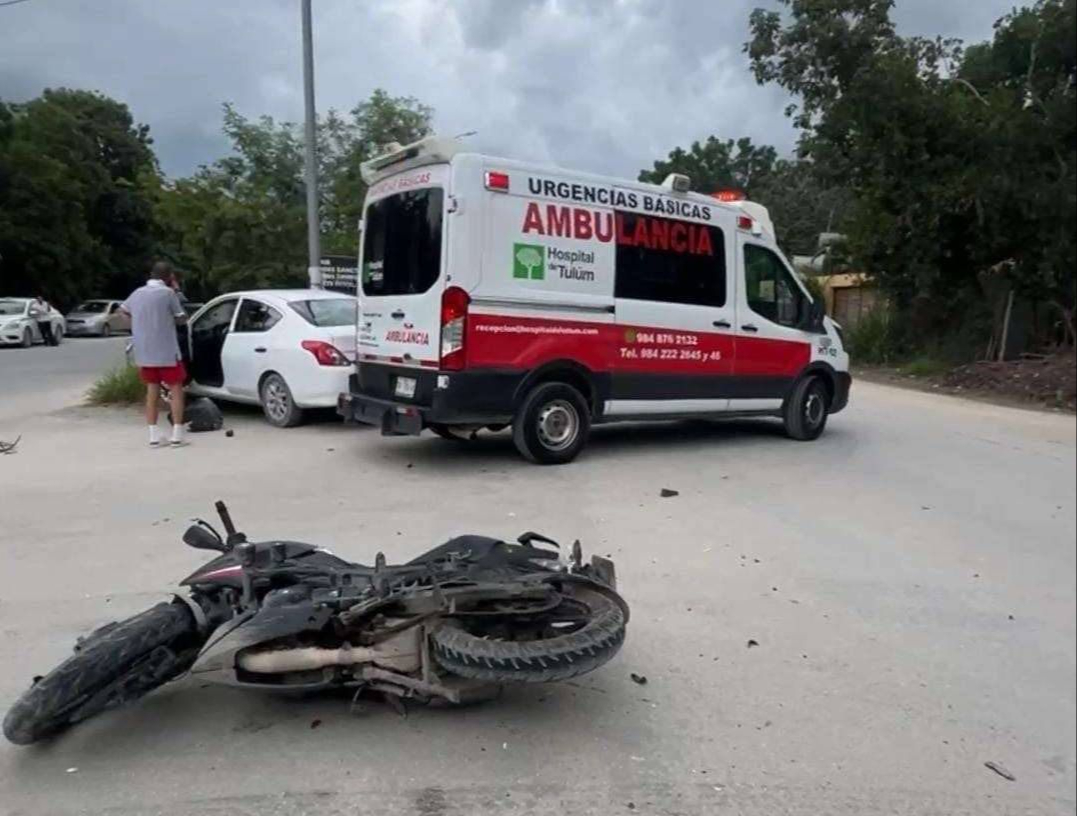 Además de las lesiones del conductor, la moto donde viajaba sufrió muchos daños