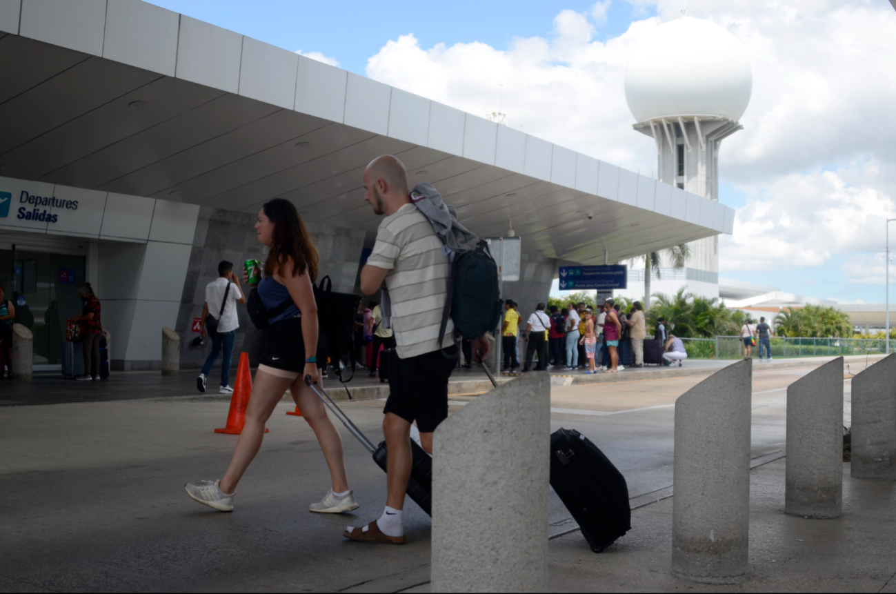 Aerolíneas alertan sobre fraude en la venta de vuelos en Cancún