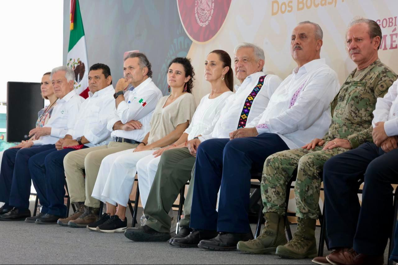 AMLO y Sheinbaum encabezan inició de producción de la Refinería Dos Bocas Olmeca