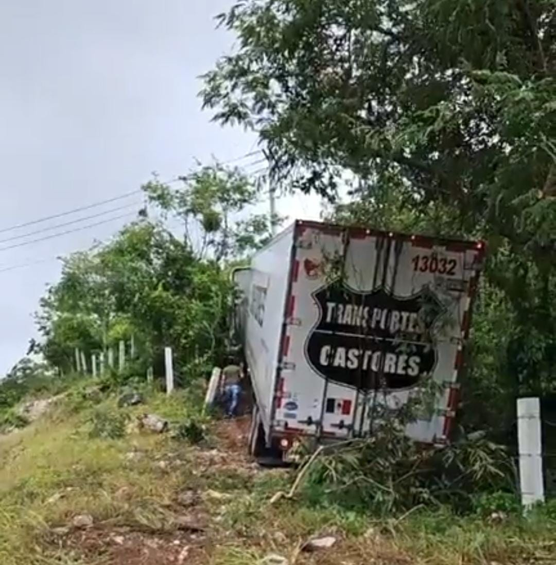 La Guardia Nacional sugiere realizar un estudio para entender por qué ocurren tantos accidentes en esa curva.