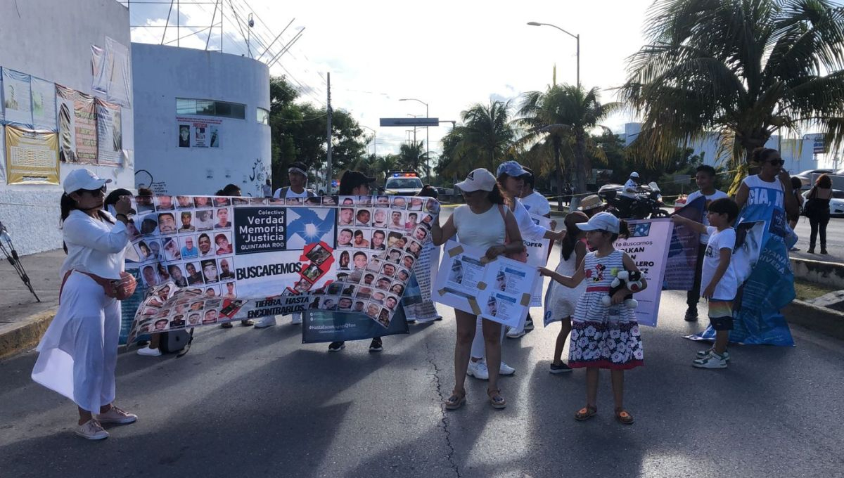 Mujeres marchan por el Día Internacional de las Personas Desaparecidas, en Cancún: VIDEOS