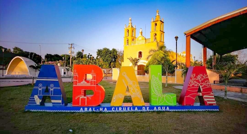 En Abalá se encuentran los templos de Santa Maria Virgen y de San Juan Bautista