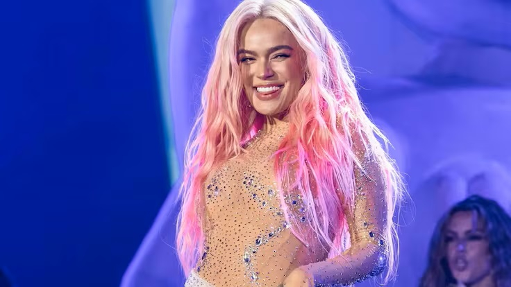 Karol G sorprende a sus fans con versión de 'Vivo por ella', junto a Andrea Bocelli: VIDEO