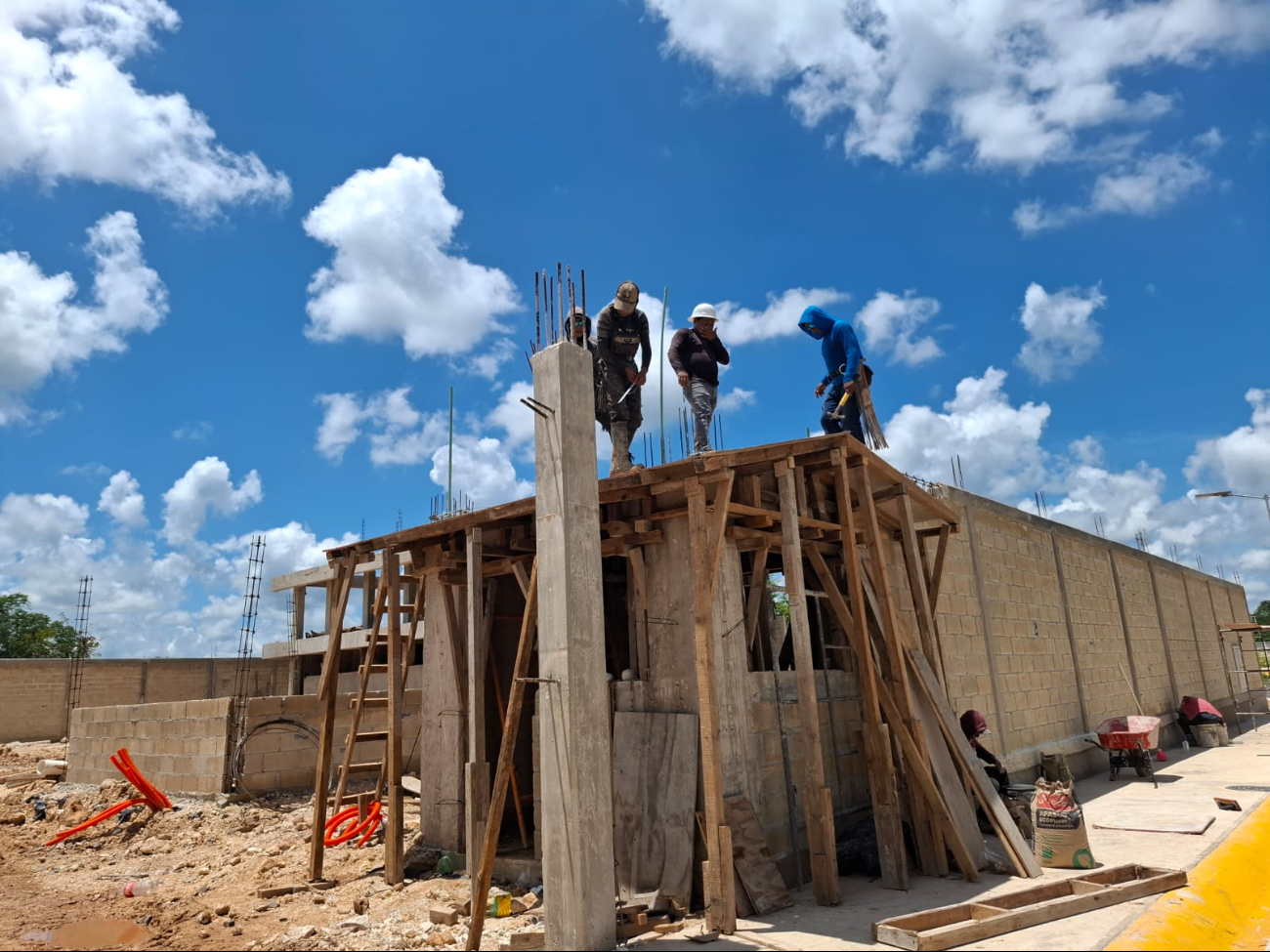 A dos meses de concluir obra del Cuartel Militar Tren Maya / Amado Caamal