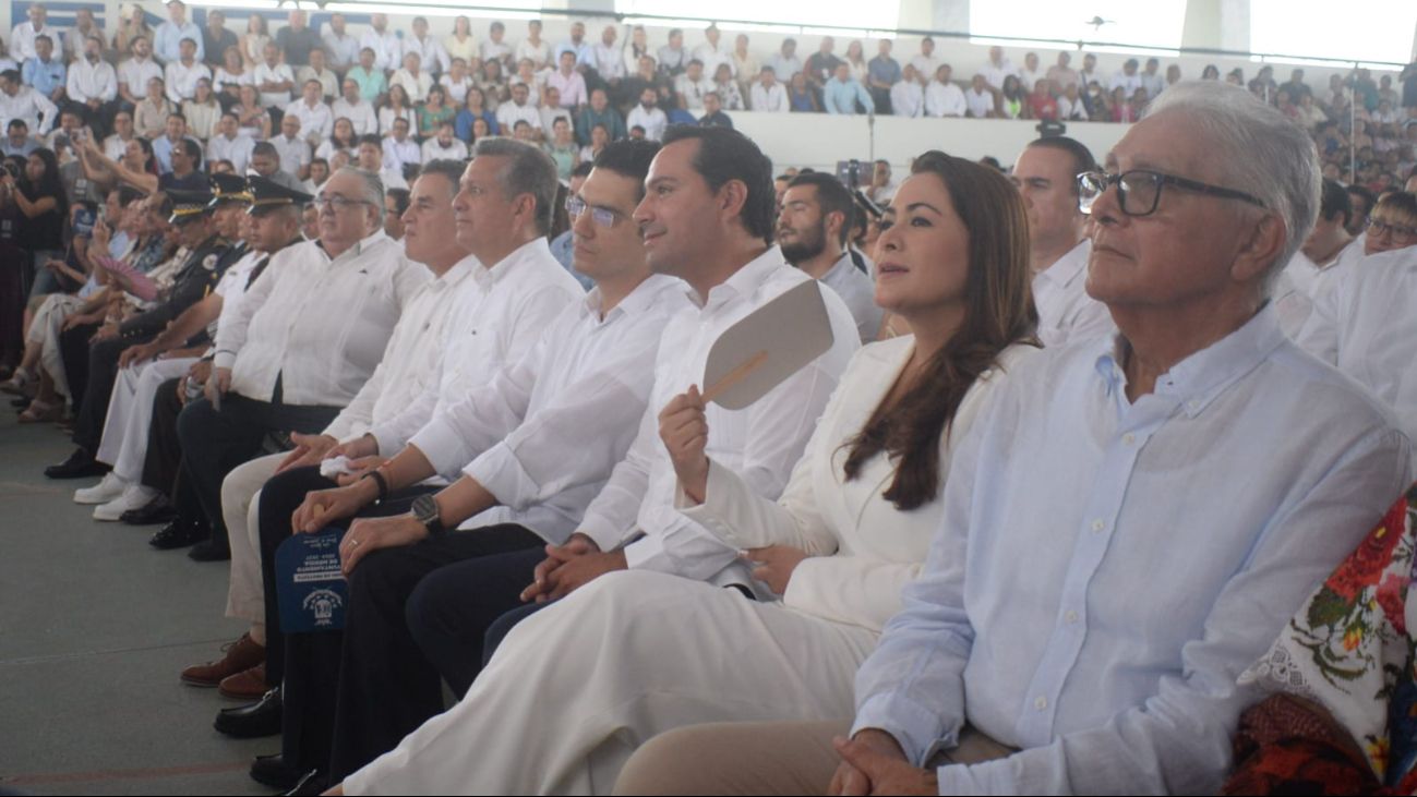 Así fue como Cecilia Patrón tomó protesta como alcaldesa de Mérida, Yucatán