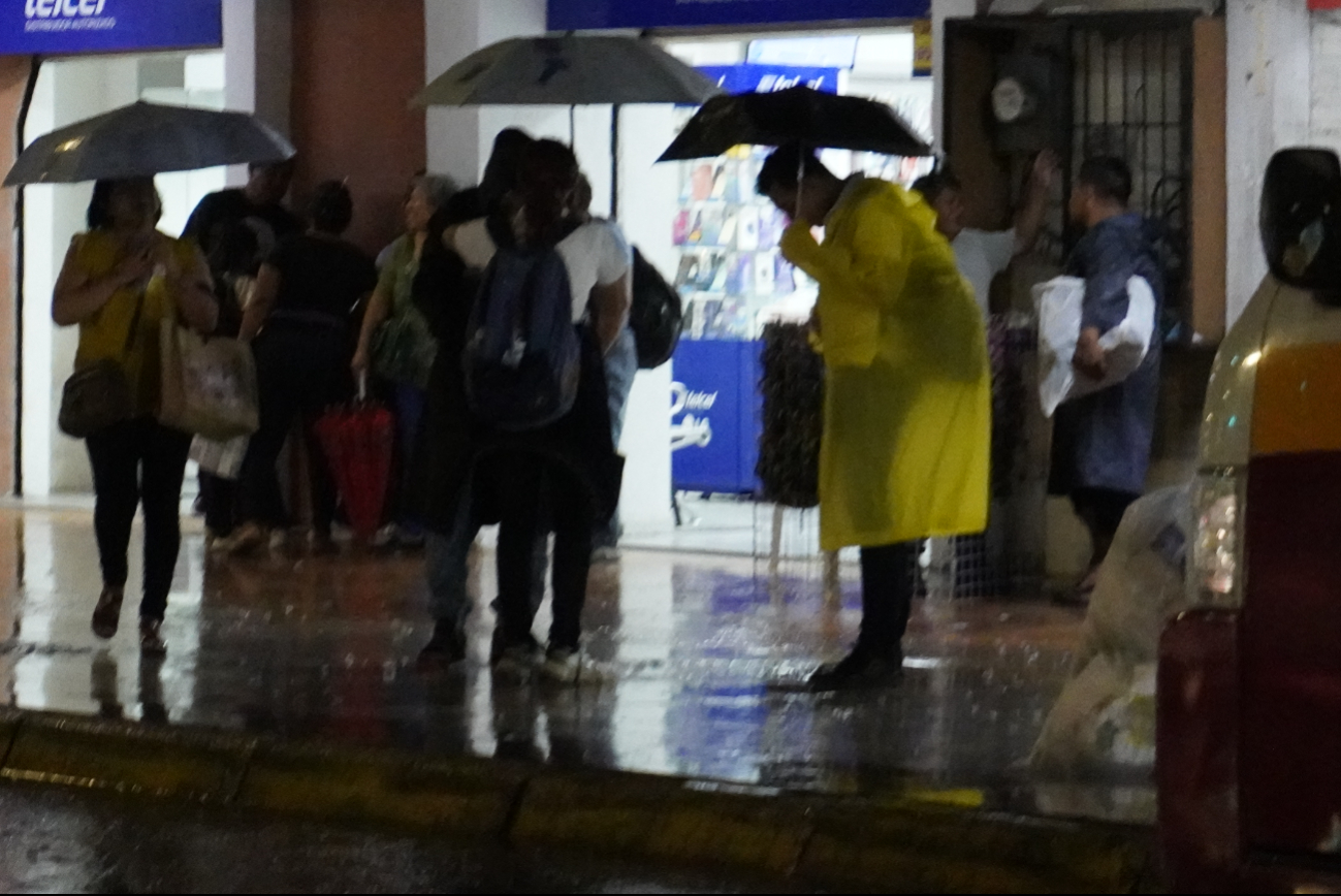 Lluvias permanecerán toda la semana