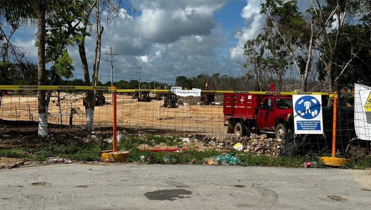 Clausuran obra inmobiliaria por incendio desmedido en Playa del Carmen