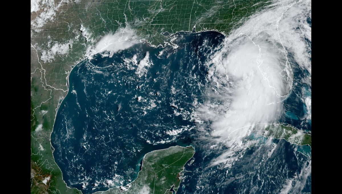 El Huracán Debby toco tierra la mañana de este lunes en Florida, Estados Unidos, con categoría 1