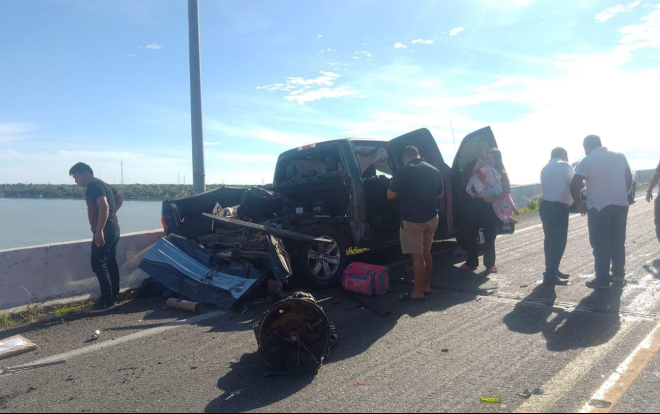 Una camioneta causante del accidente