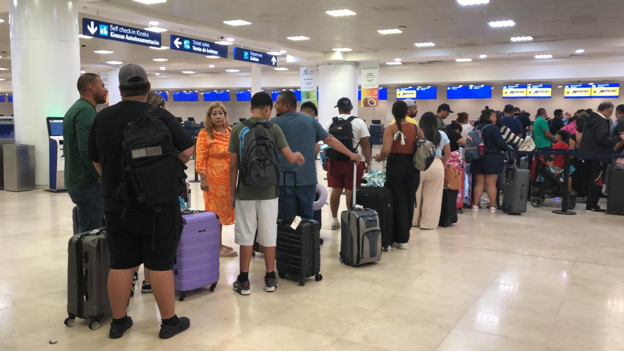 Aeropuerto Internacional de Cancún el AIC programó un total de 452 vuelos