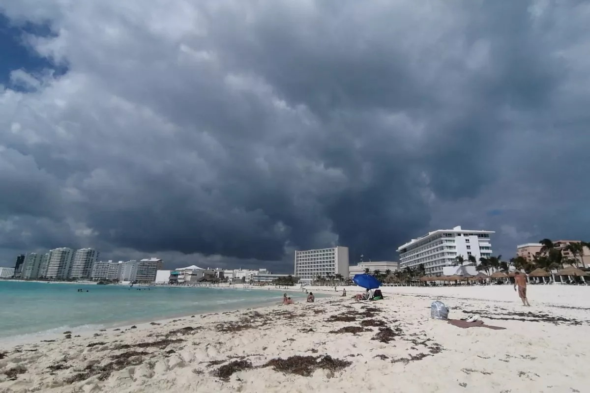 Quintana Roo se anticipa por  la posible formación de la Tormenta Tropical Ernesto