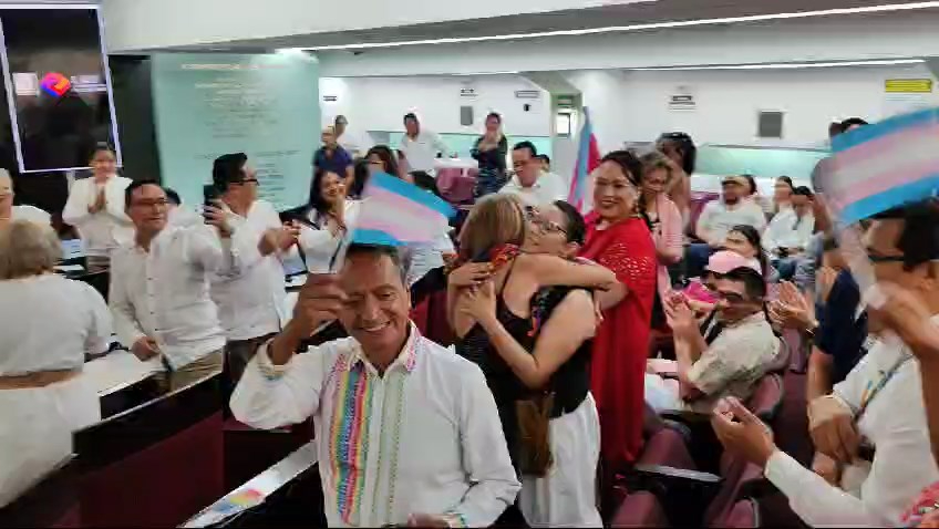 ¡Histórico! Comunidad LGBT en Campeche podrá cambiar nombre y género en actas de nacimiento