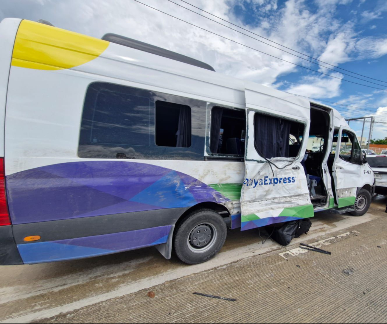 Cuatro lesionados dejó el accidente en Cancún