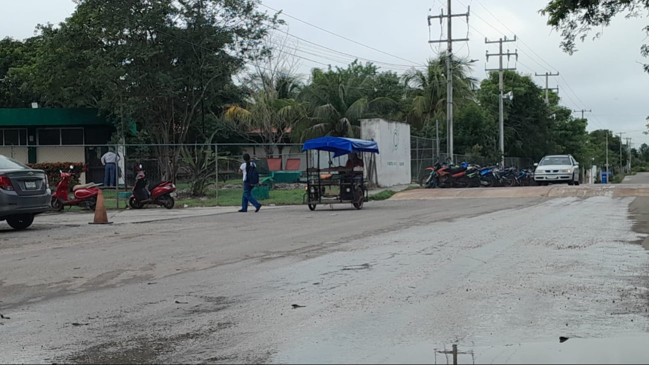 Las estudiantes caminaron de regreso y abordaron otro mototaxi para llegar a su destino