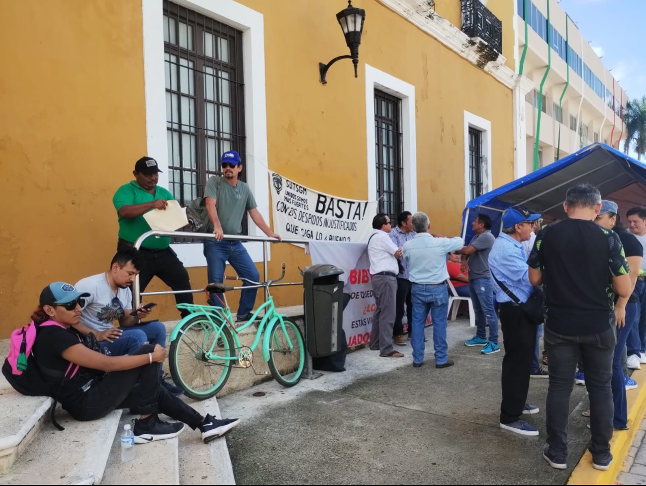 Continúan tres días de protesta