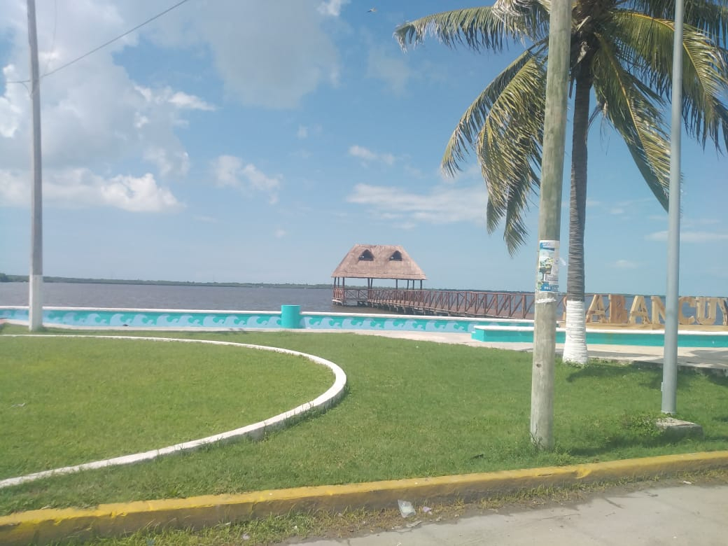 En temporada de lluvias, es normal que suba el nivel del agua del estero, pero baja en unos días