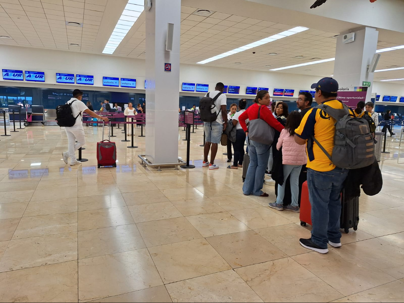 Se mantiene buena afluencia de pasajeros en el aeropuerto de Mérida