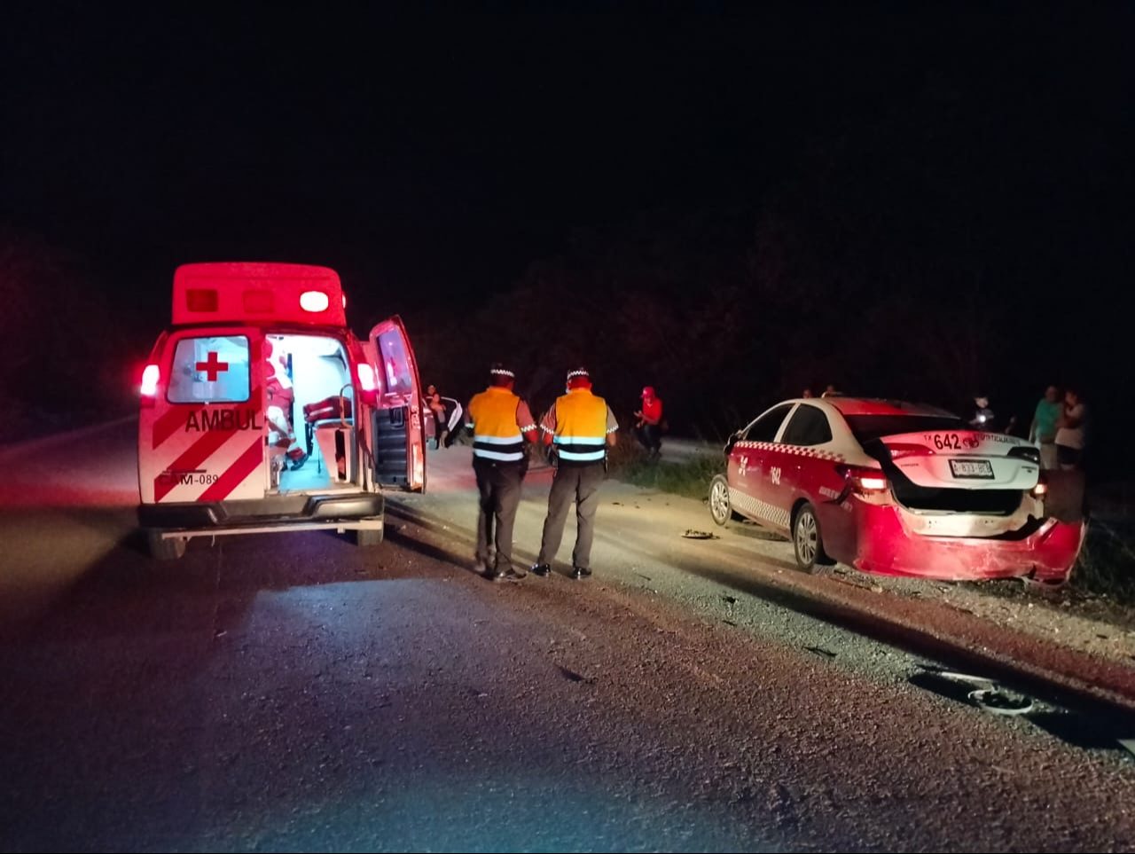 El aparatoso accidente ocurrió la noche del miércoles