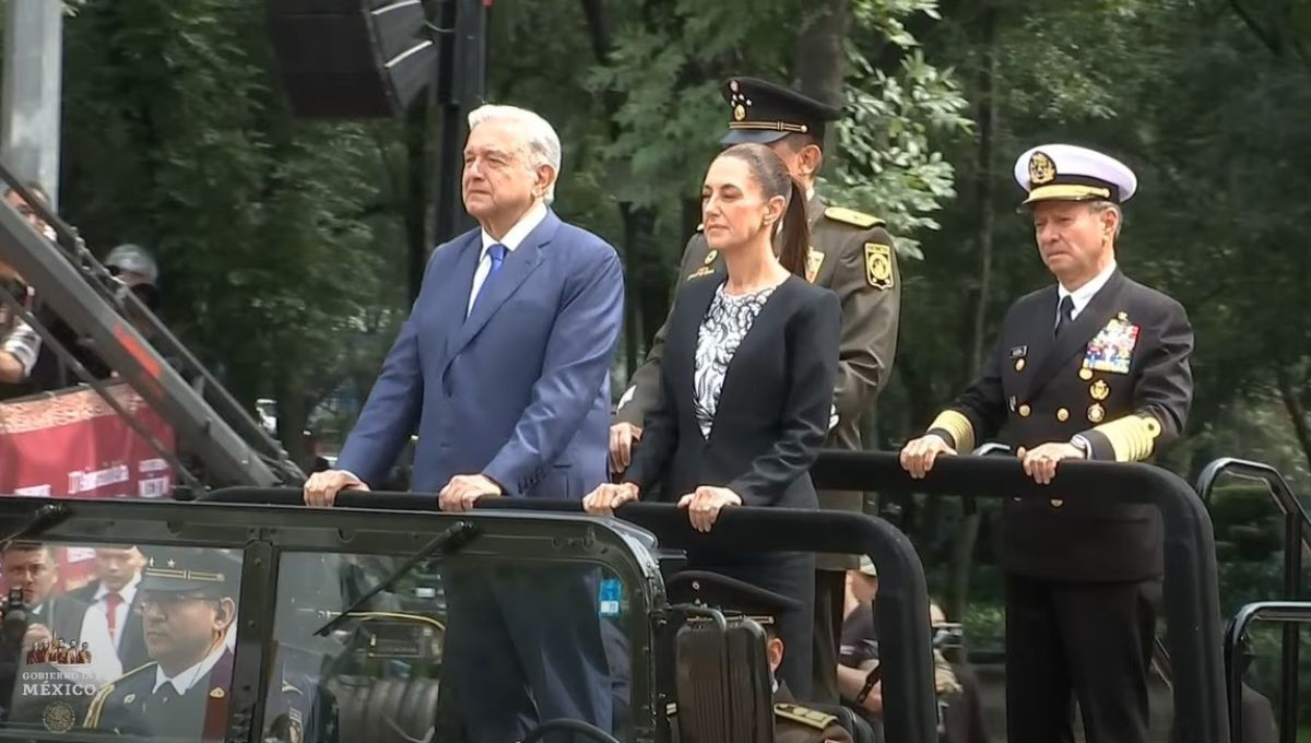 Andrés Manuel López Obrador y Caldia Sheinbaum en la ceremonia por el Día de los Niños Héroes