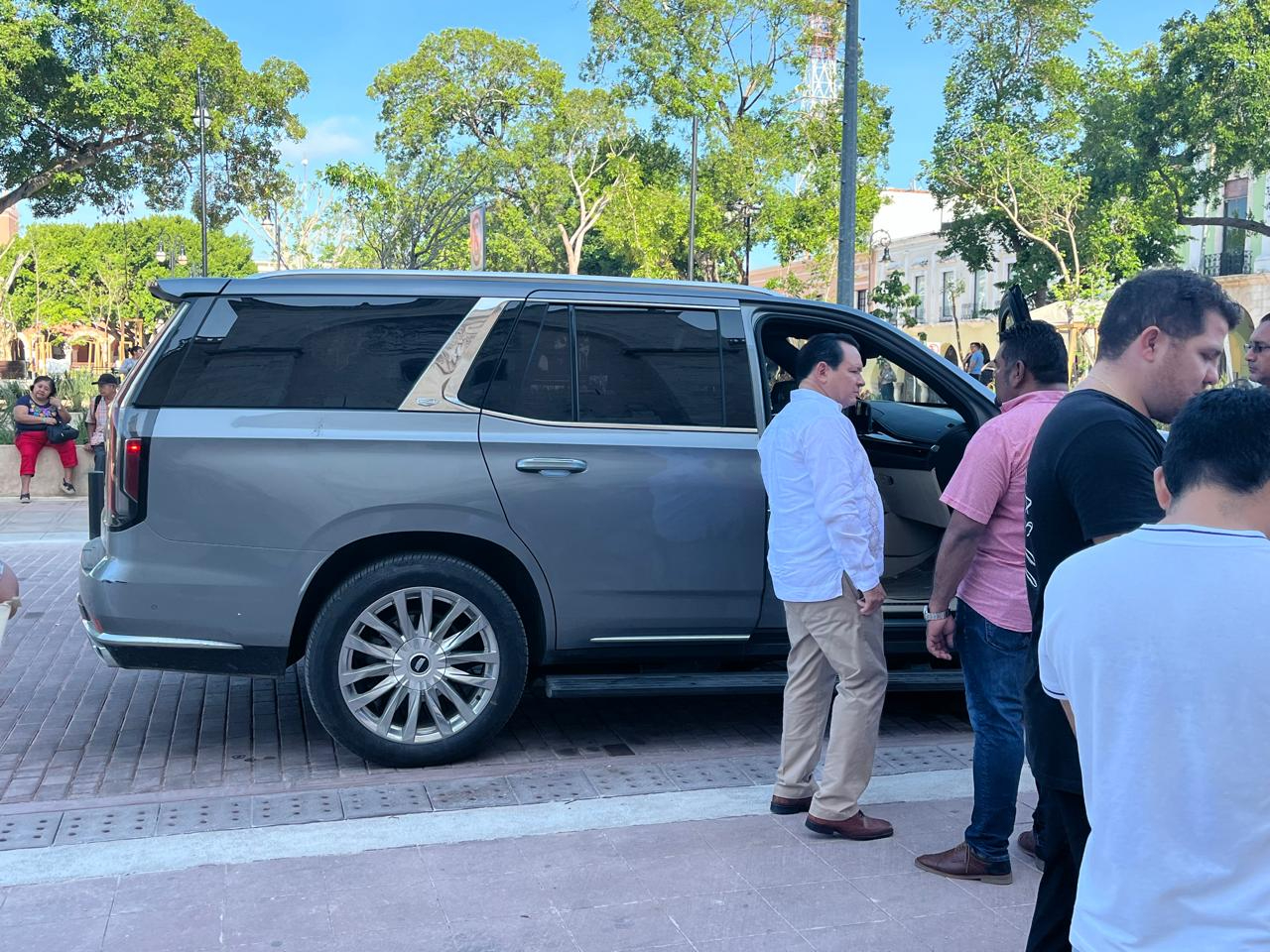 Joaquín Díaz Mena se prepara para su toma de protesta como Gobernador de Yucatán