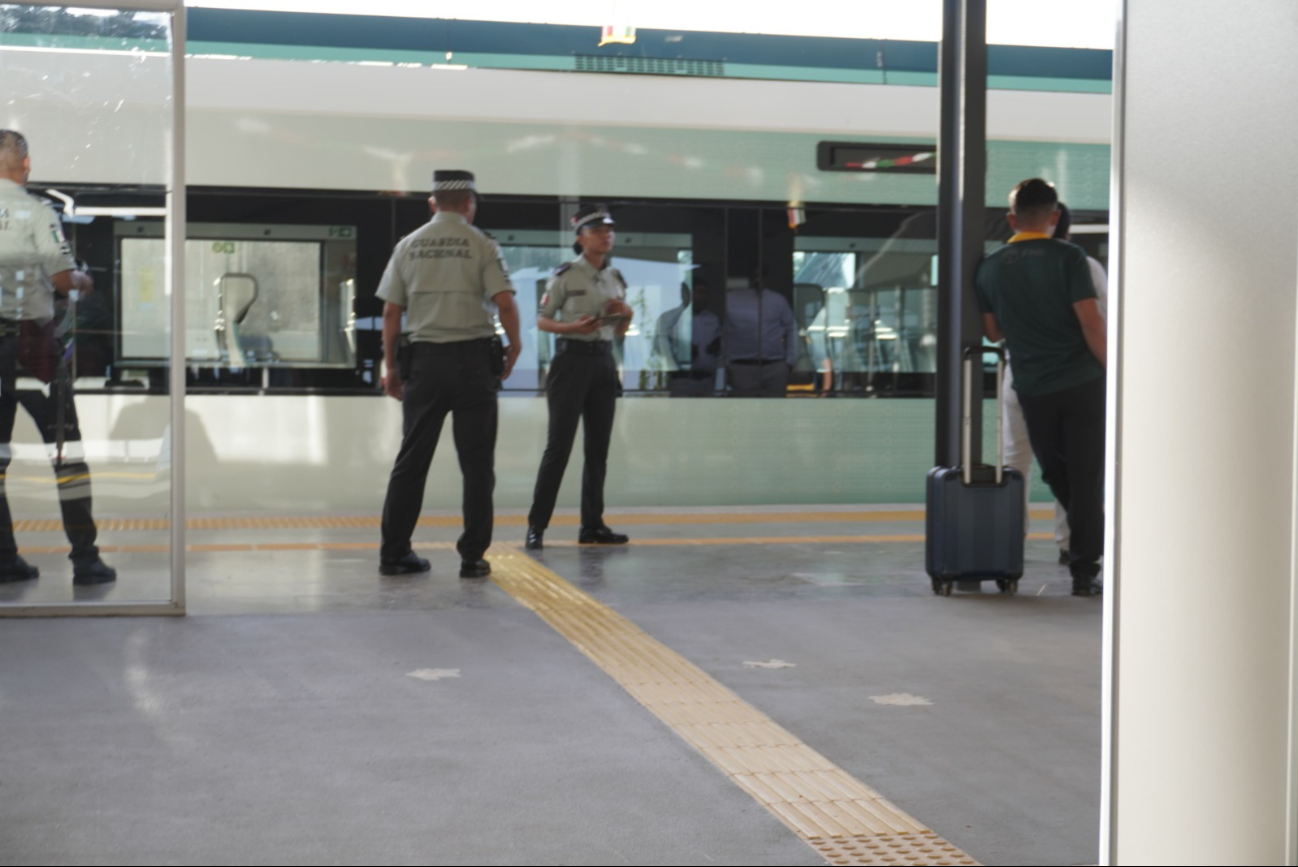 AMLO visita la estación del Tren Maya en Escárcega / Especial