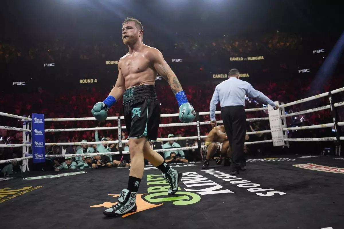 Ellos son los famosos presentes en pelea del Canelo Álvarez