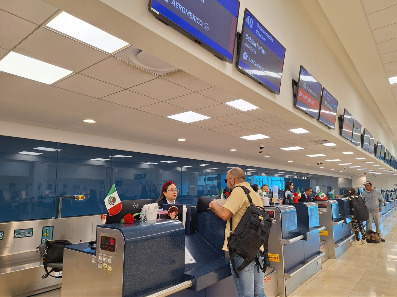 Jornada dominical en el aeropuerto de Mérida opera con normalidad