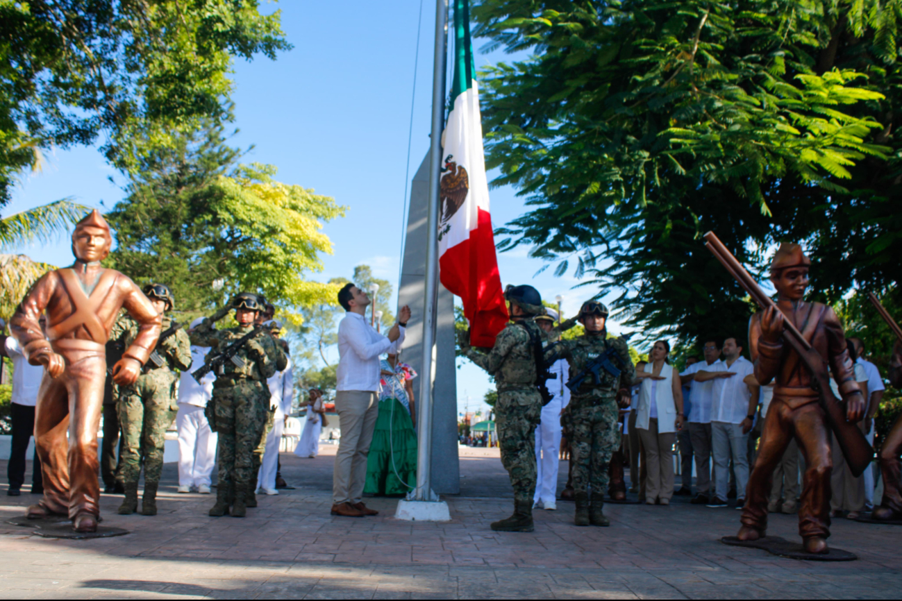 Eric Rihani encabezó su primer festejo patrio como Alcalde de Progreso