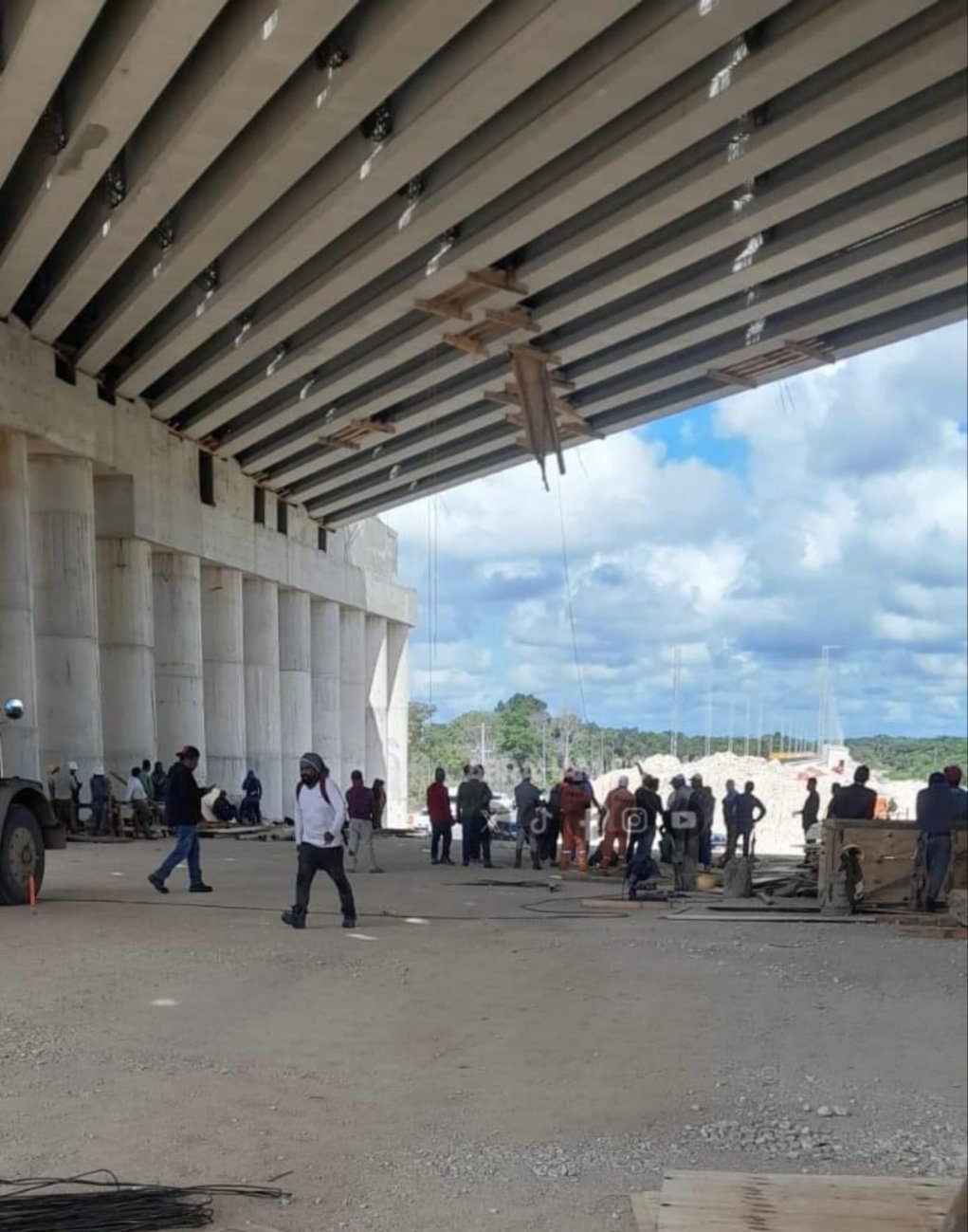 El trabajador pertenece a la construcción del tramo 6 del Tren Maya