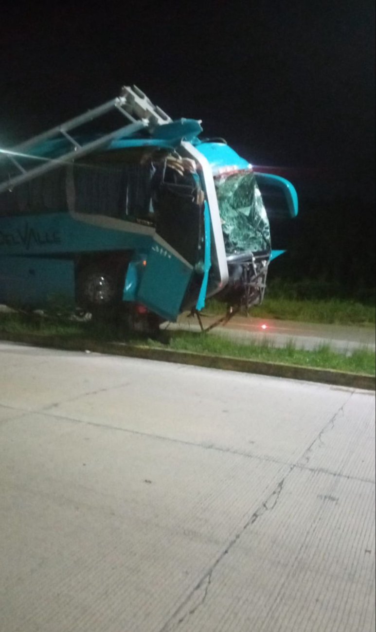 Dentro del autobús no se encontraban pasajeros, solo el conductor