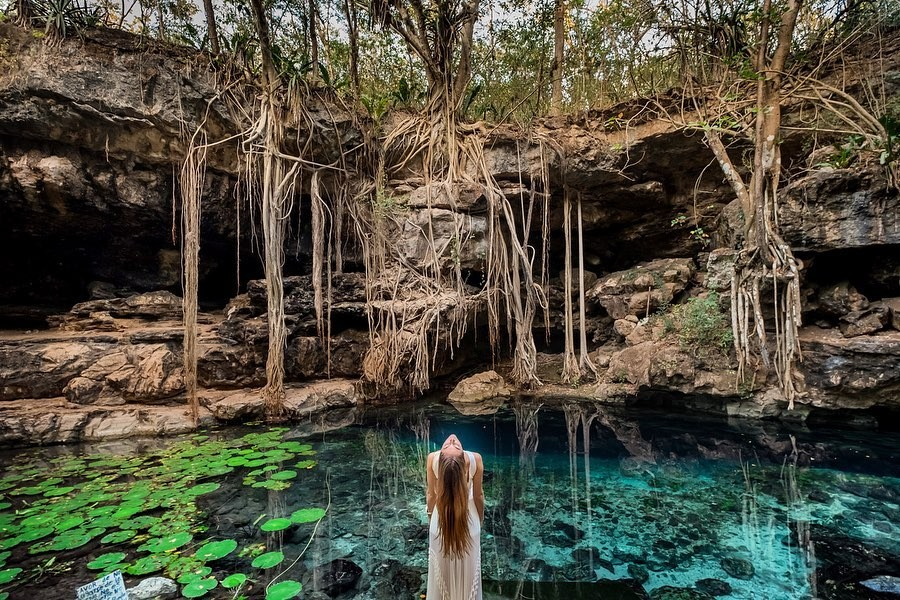 El cenote Xbatún es de tipo abierto