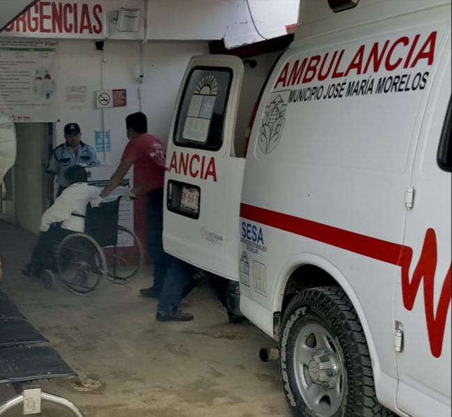 La moto y el coche de los involucrados fueron llevados al corralón