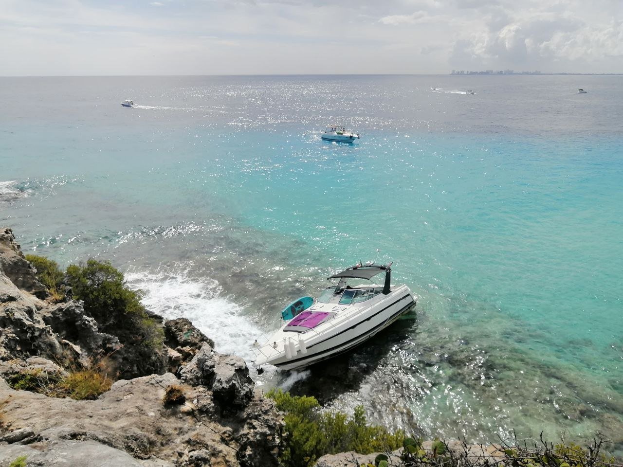 Piden señalizar la zona del accidente donde un menor perdió sus dedos en Isla Mujeres