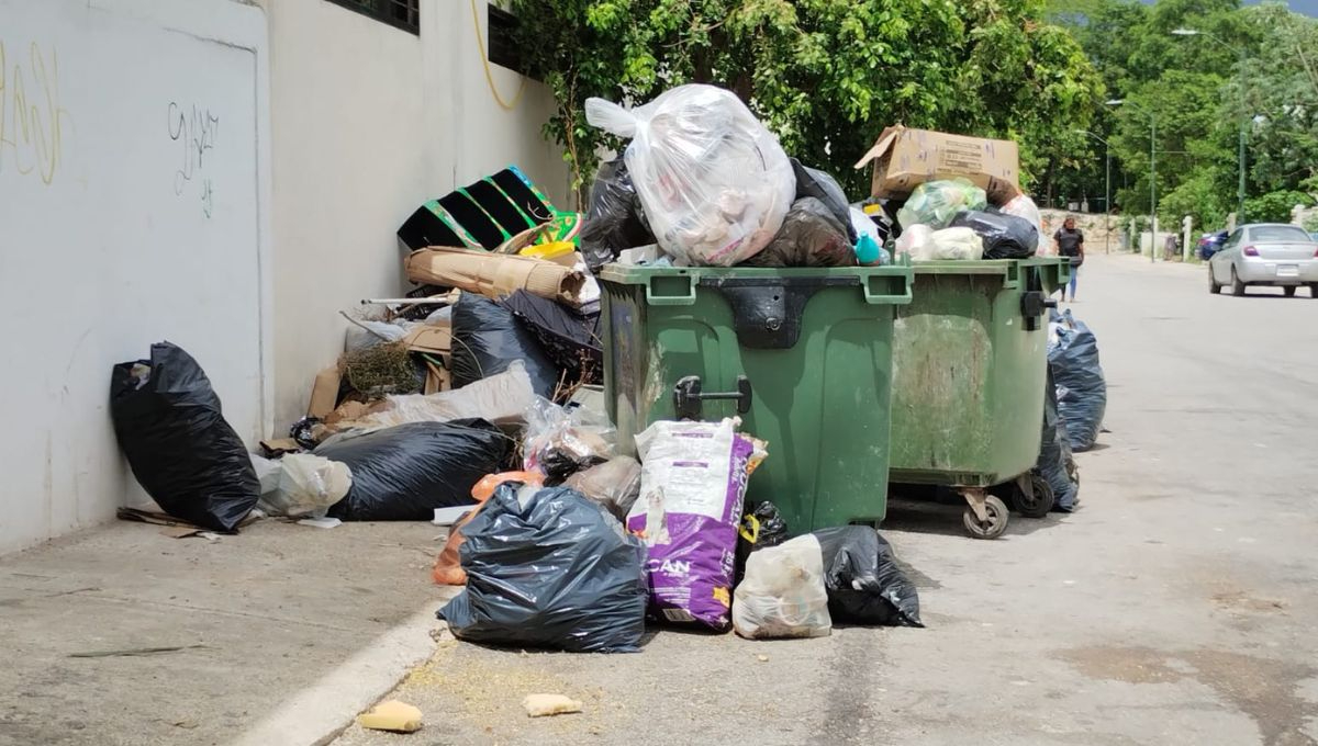 Así luce la basura acumulada en Villas del Sol, Solidaridad