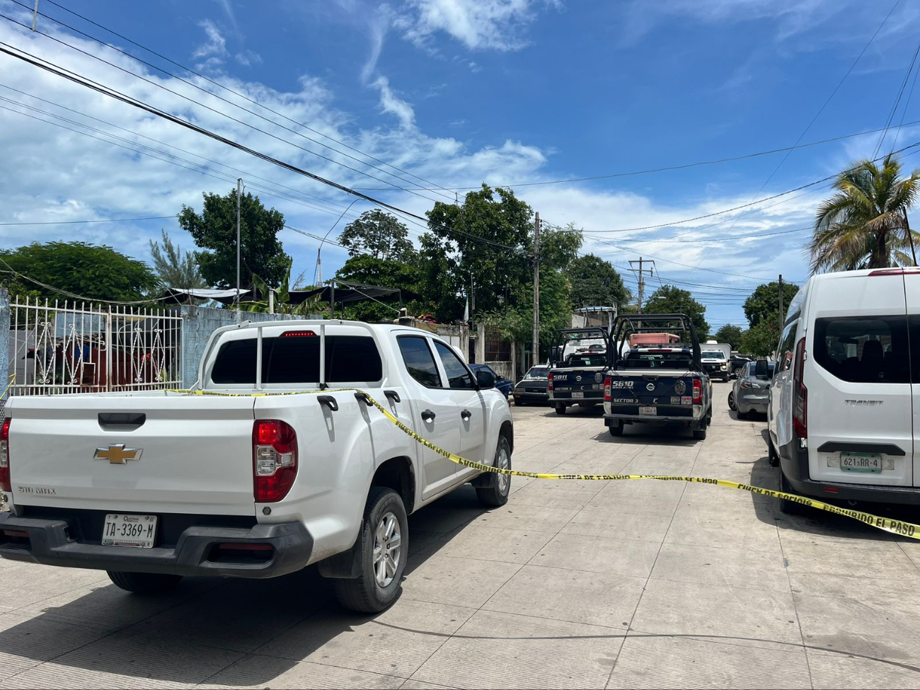 Localizan el cuerpo de un hombre dentro de un camión abandonado en Cancún