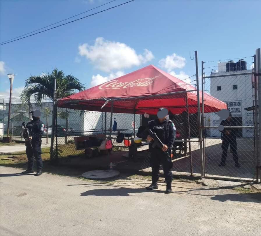 Detienen a mujer por intentar ingresar drogas al Cereso en Cozumel