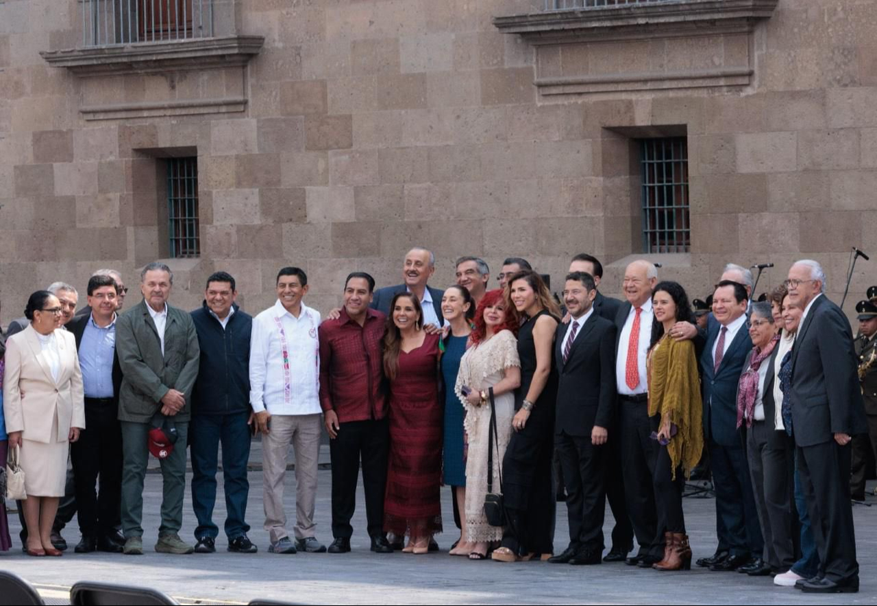 Joaquín Díaz Mena en el Sexto Informe de Gobierno de AMLO