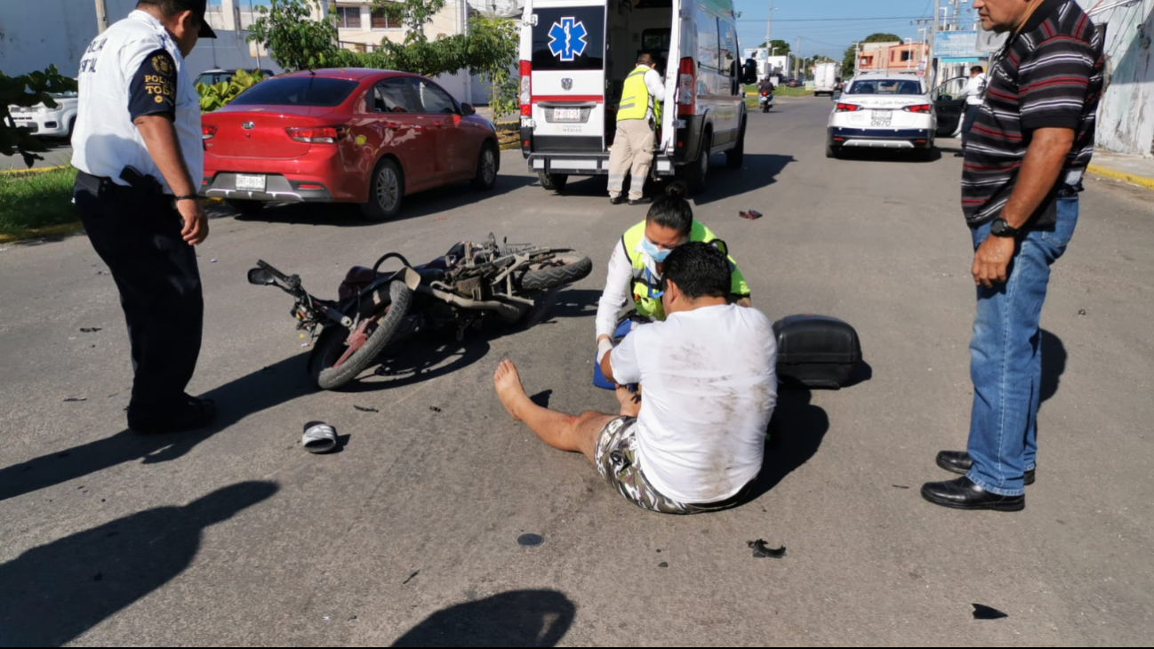 La camioneta no respetó su alto