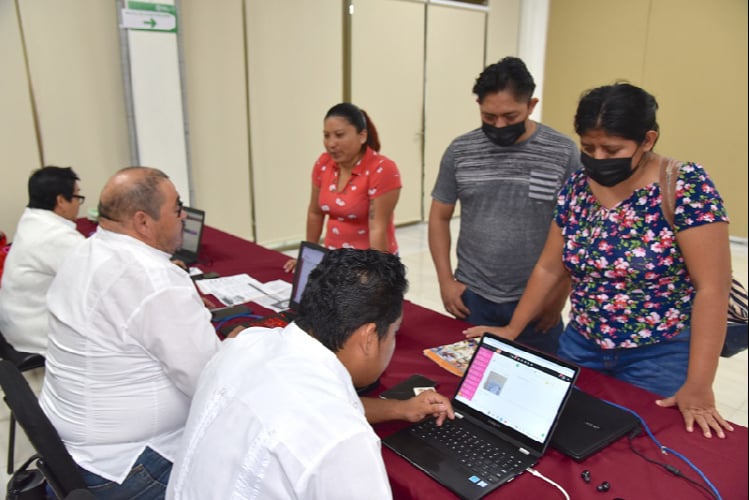 Alertan  a jóvenes por falsos gestores que ofrecen becas en Campeche     