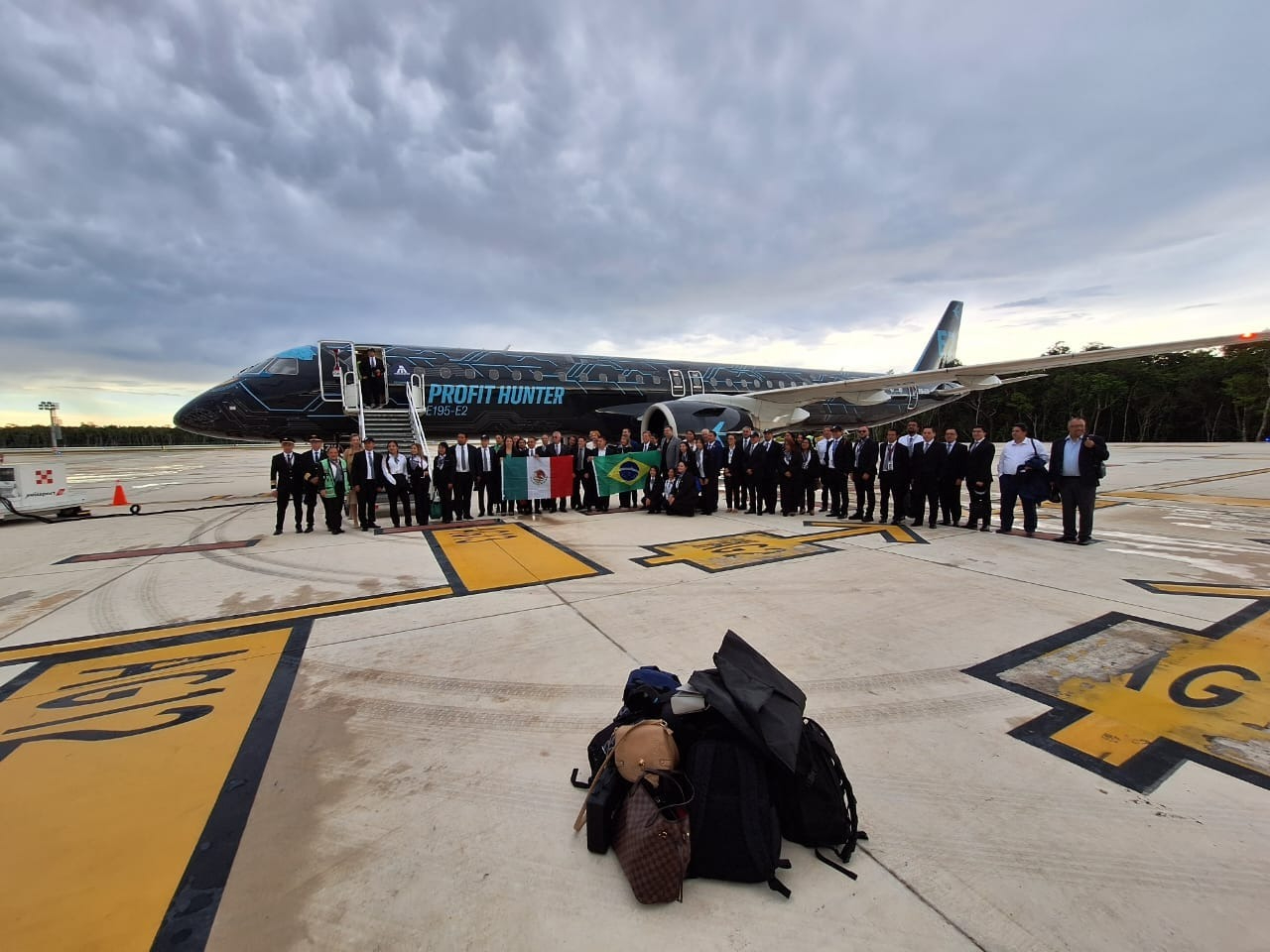 El avión Embraer E-195 E2 de Mexicana de Aviación aterrizó en el Aeropuerto Internacional de Tulum tras un vuelo de demostración