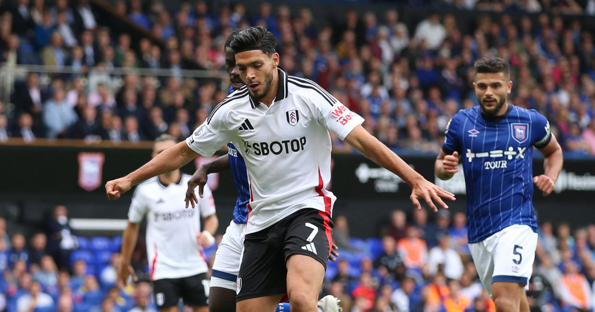 Raúl Jiménez anota su gol 49 en Premier League y lidera victoria del Fulham