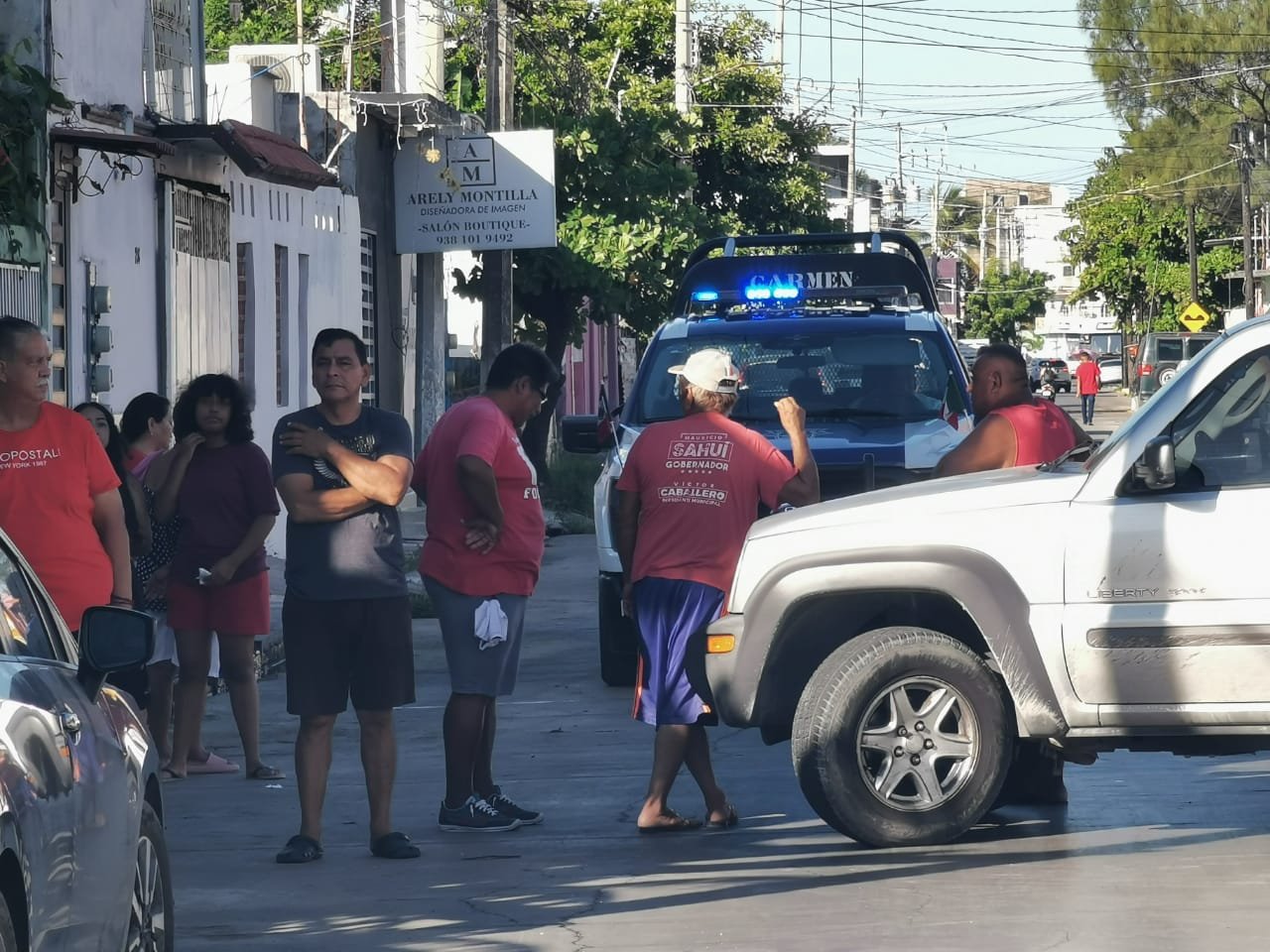 La policía municipal intentó dialogar con los manifestantes sin éxito