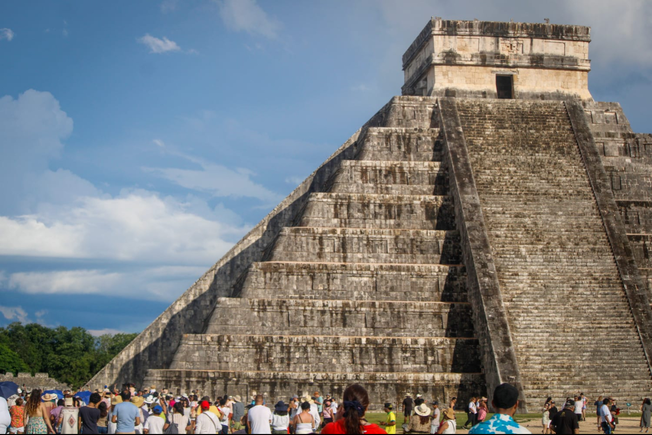 Kukulcán desciende de Chichén Itzá por el Equinoccio de Otoño