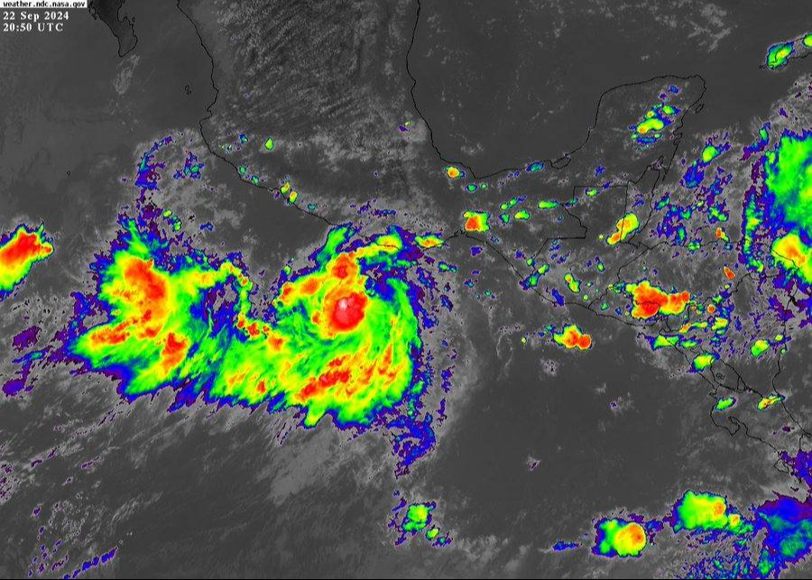 Tormenta Tropical John  se dirige hacia Oaxaca y Chiapas; sigue su trayectoria en vivo