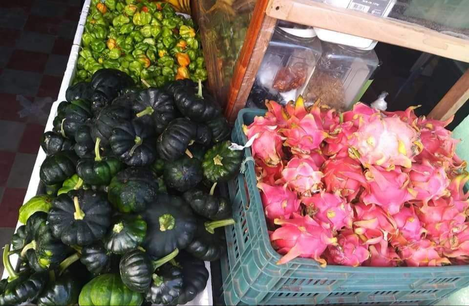 Los precios de mercancía en tiendas de abarrotes y fruterías han aumentado el doble o triple