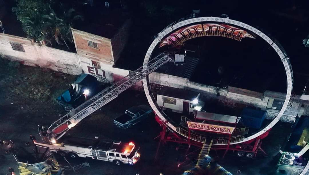 Bomberos tuvieron que rescatar a las personas atrapadas