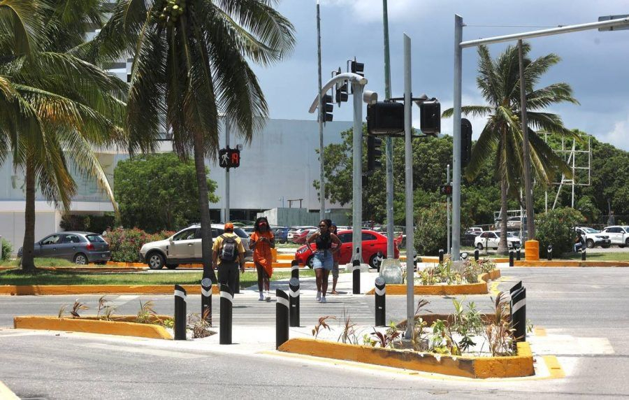  Tormenta Tropical “Helene” provoca cierre temporal de 15 áreas en Cancún