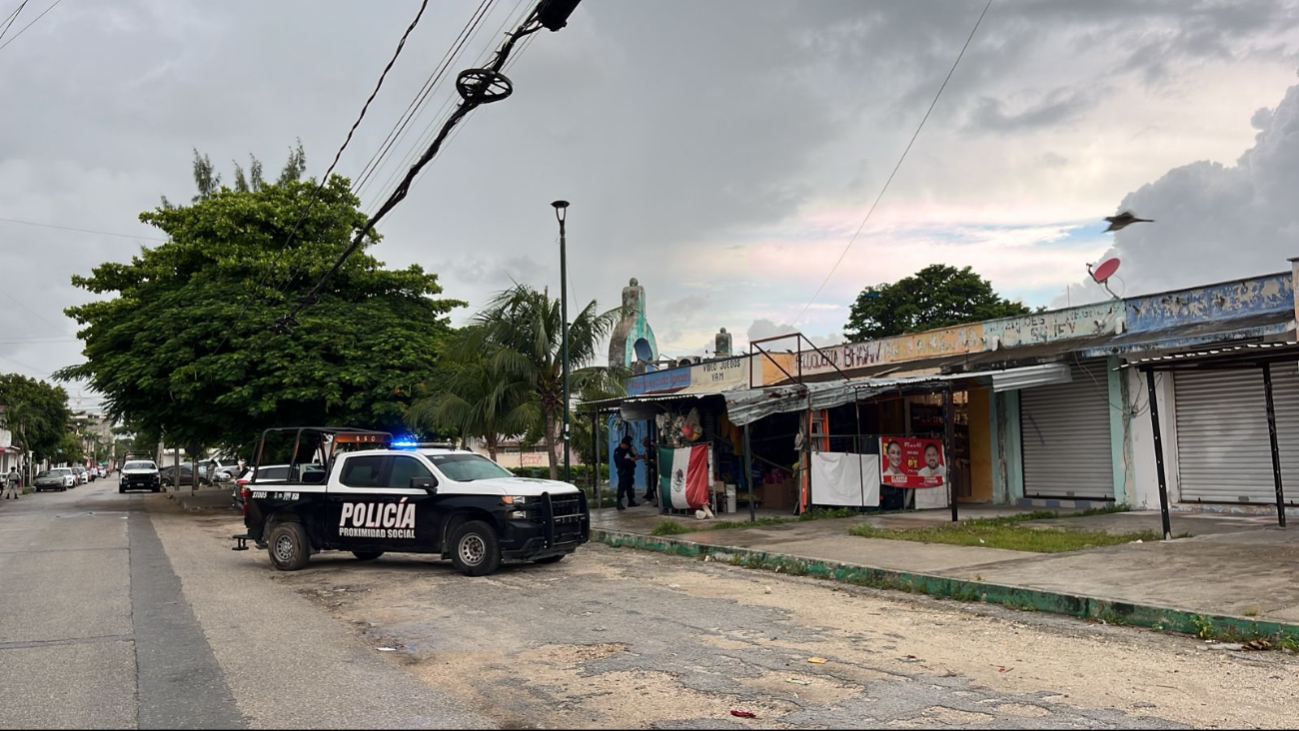 Sujetos le disparan a una mujer de 67 años dentro del mercado Chetumalito en Cancún