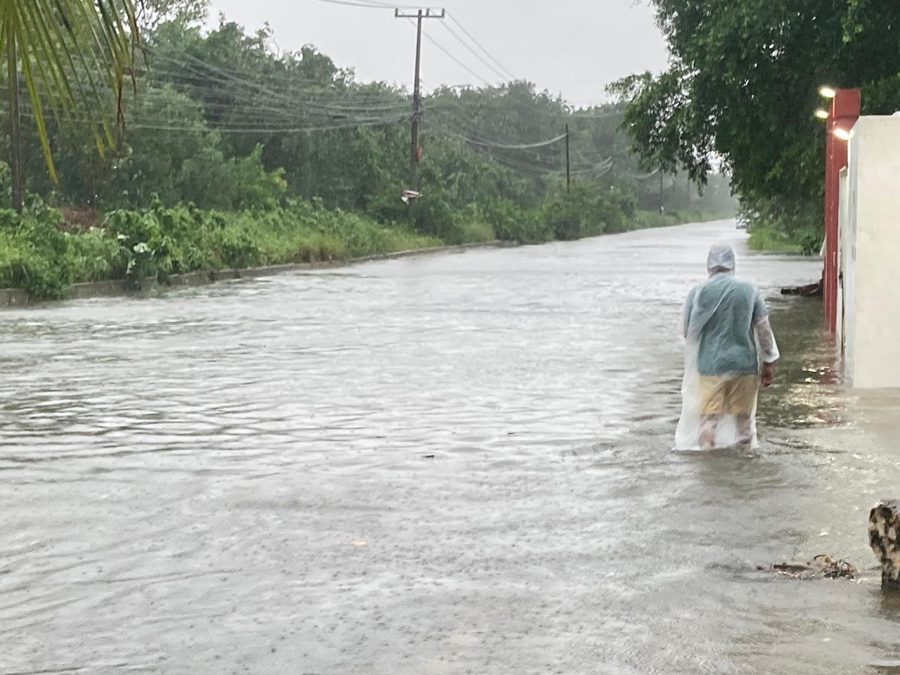 Además de las inundaciones, hubieron fallos en el servicio de electricidad