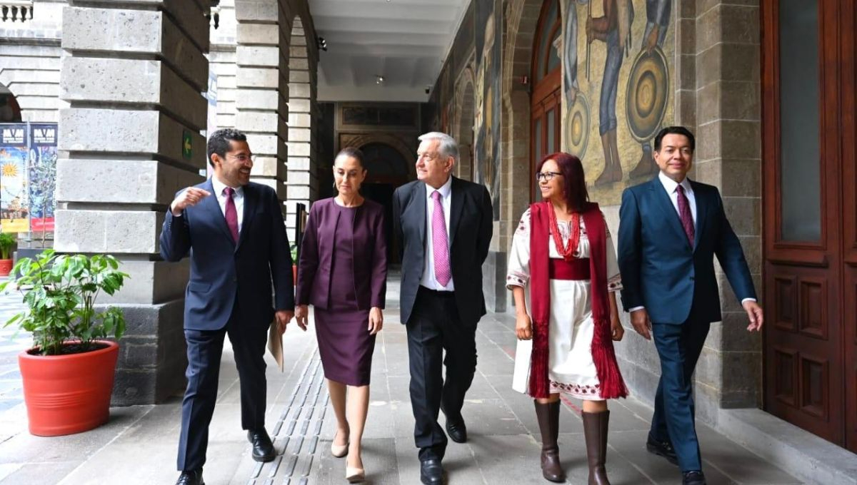 AMlo y Claudia Sheinbaum durante la inauguración del Museo Vivo del Muralismo, desde la Ciudad de México.